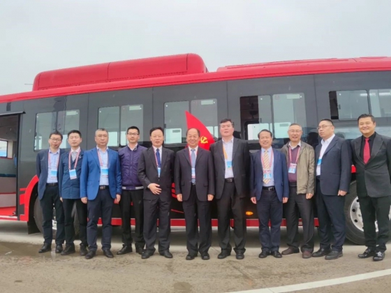 King Long выпускает первый в Китае автобус BMT из композитного углеродного волокна
