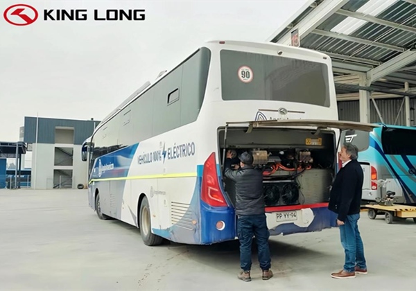 Новый китайский энергетический автобус в «стране на краю земли»
    